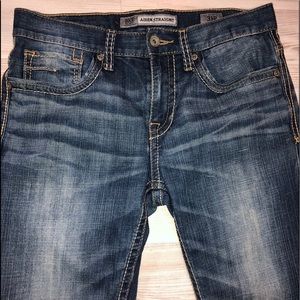 EUC Men’s BKE Aiden Straight Jean